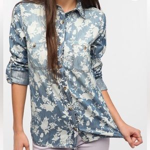 BDG Urban Outfitters Floral Chambray Shirt Size S